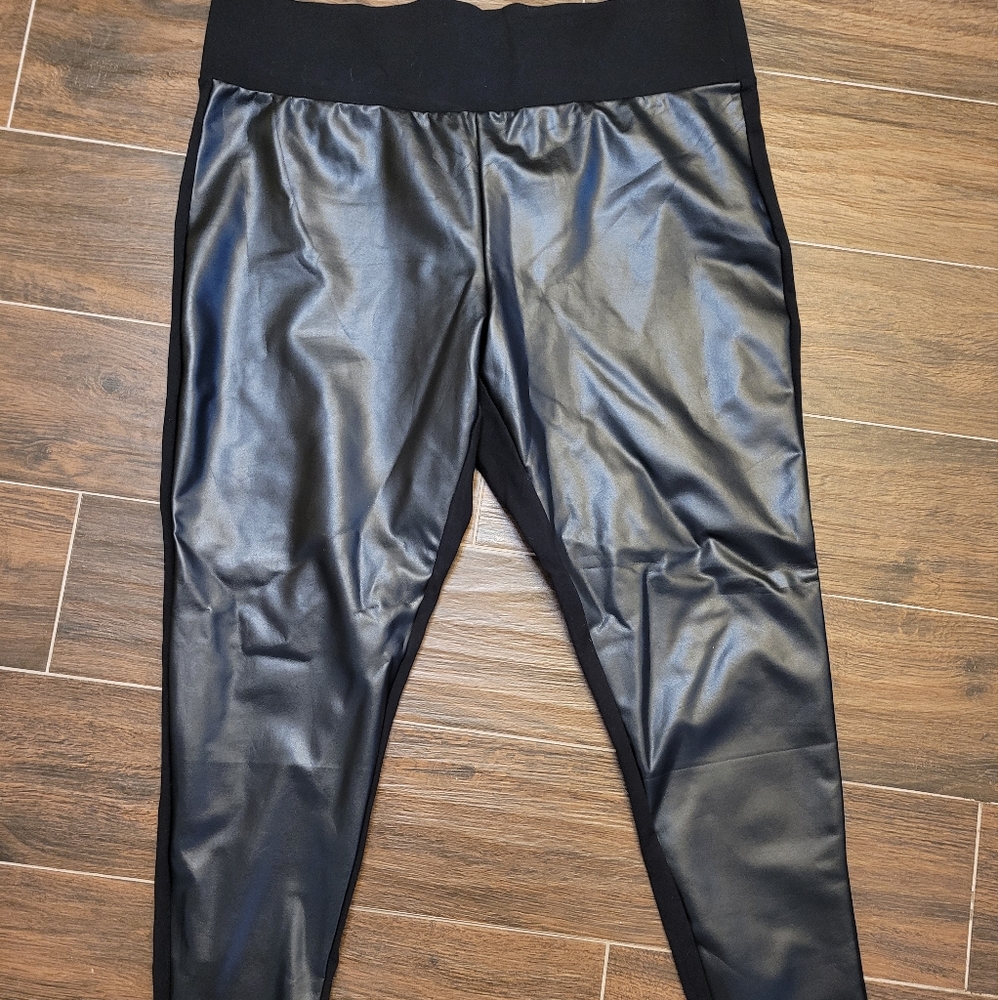 Faux leather ponte pants‎